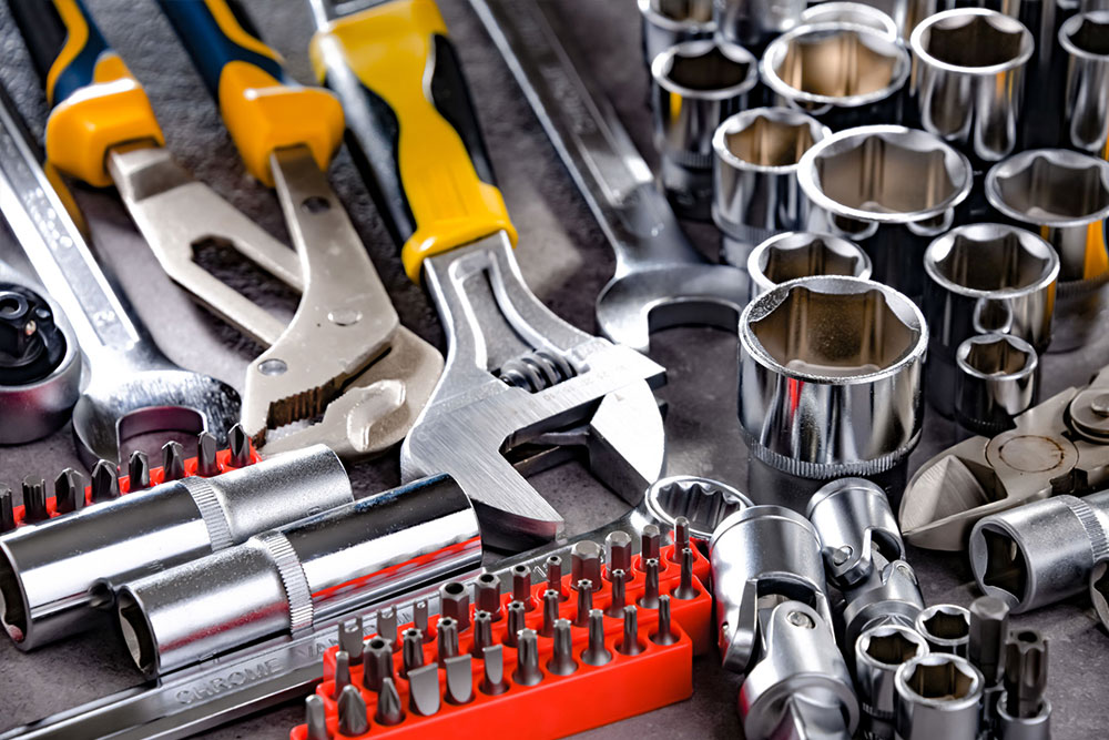 Industrial-Fasteners-&-Screws